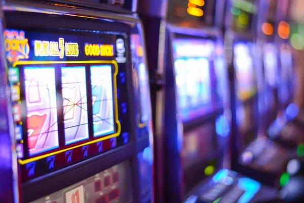 ayo dong 138 slot Find Football And Badminton Markets